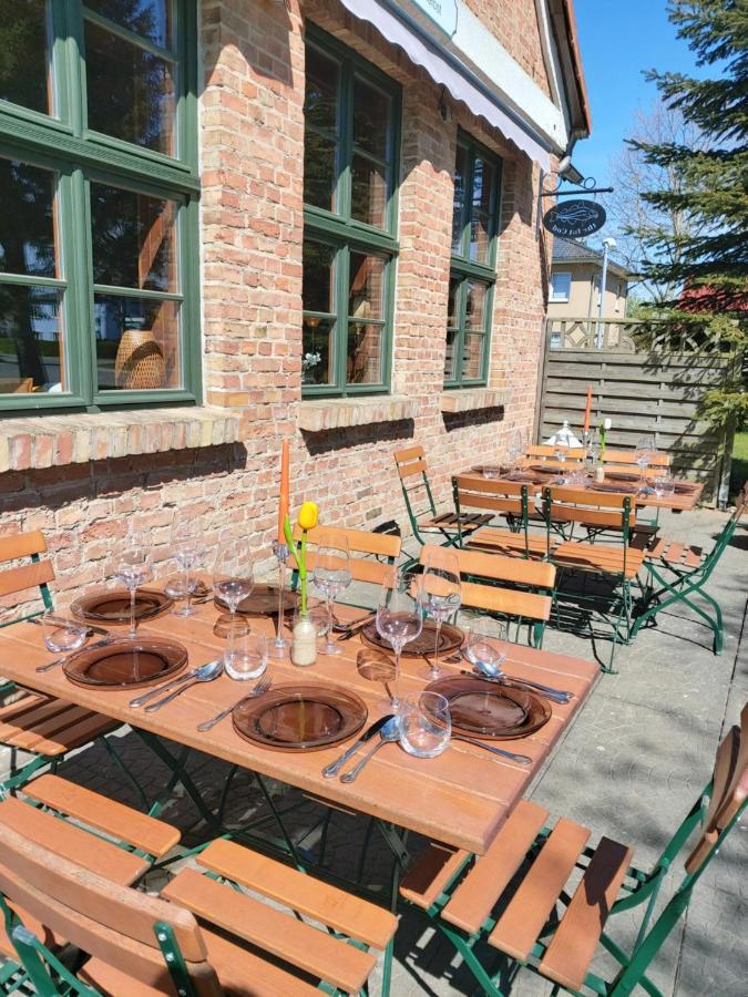 Pension & Restaurant "Alte Schule" Kluis Buitenkant foto